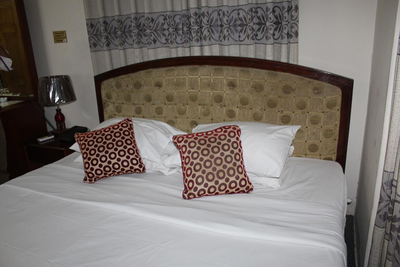 Hotel Uttara Ντάκα Εξωτερικό φωτογραφία